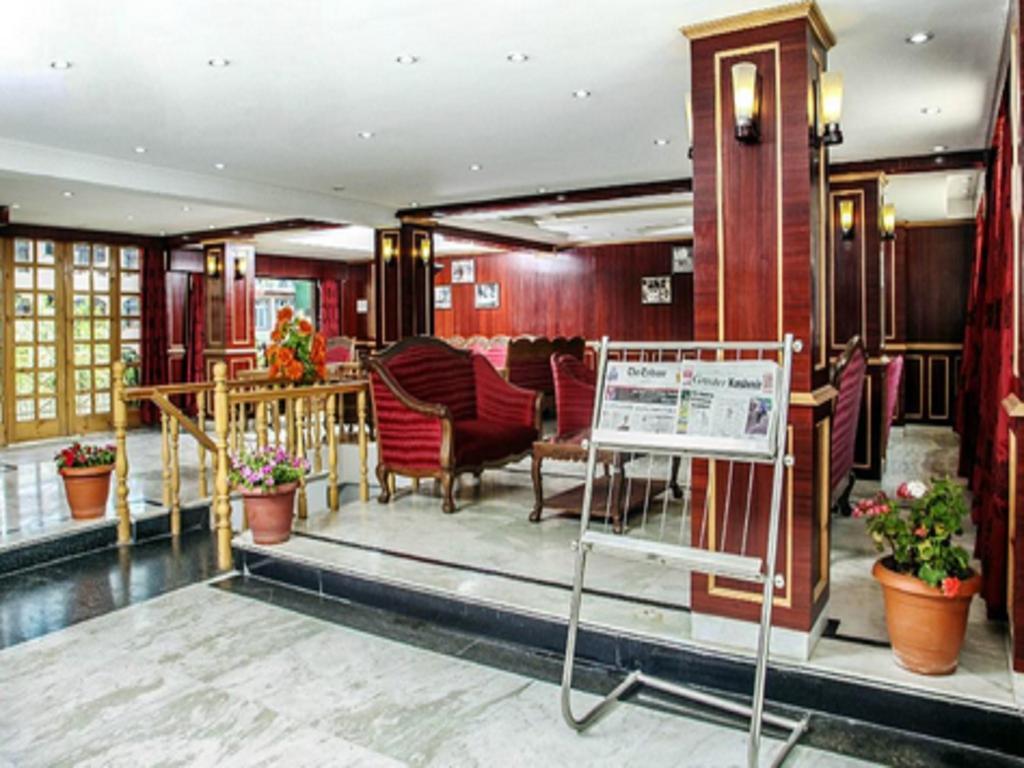 Holiday Plaza Hotel Srīnagar Kültér fotó