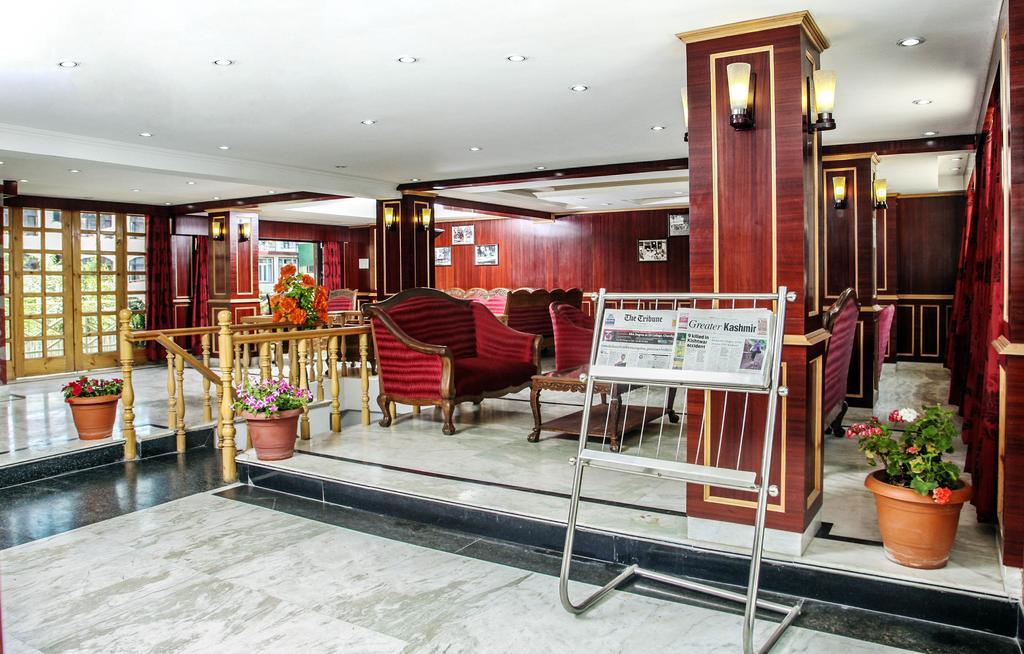 Holiday Plaza Hotel Srīnagar Kültér fotó
