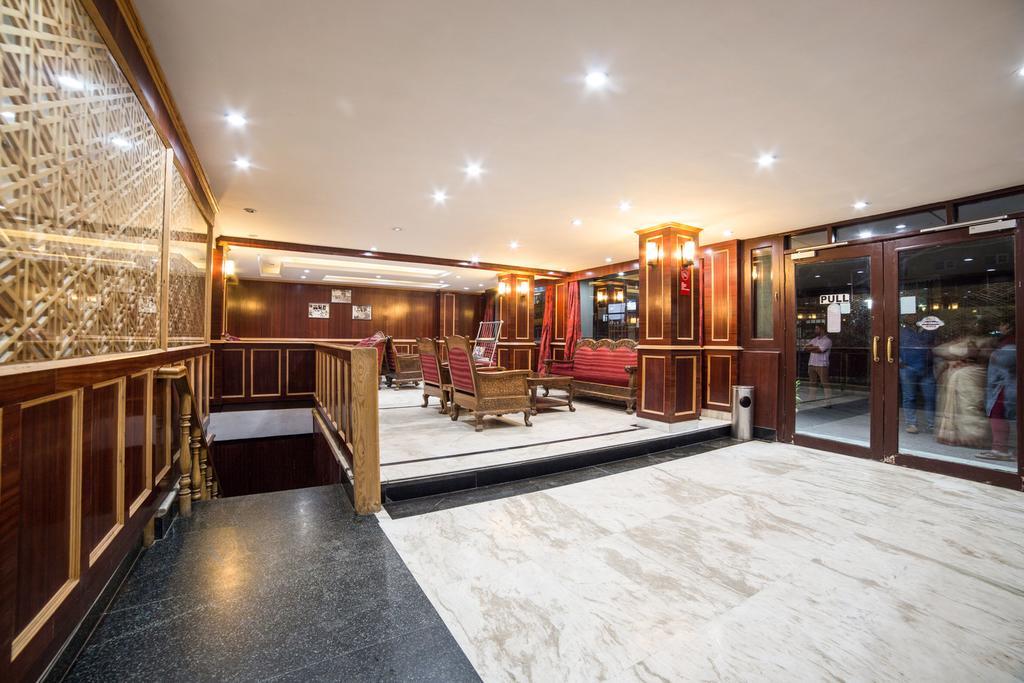 Holiday Plaza Hotel Srīnagar Kültér fotó